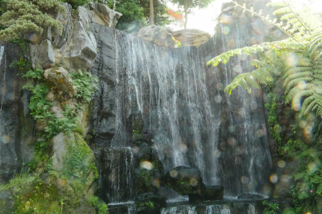 龍山寺 右
