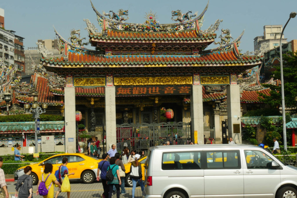 龍山寺 正面