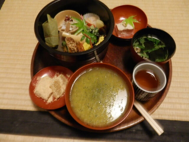 奈良 グルメ 茶粥