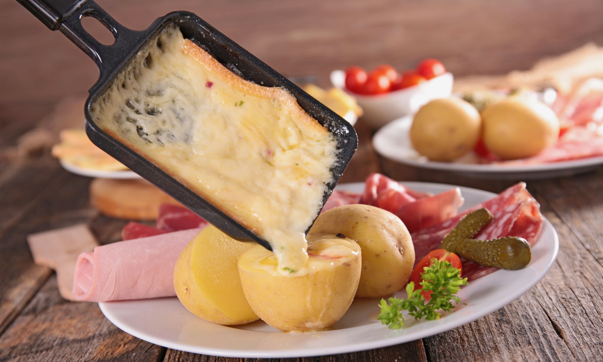 ハイジの国が生んだとろけるチーズ ラクレットチーズとは何か Pokke Magazine